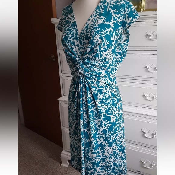 Antonio Melani ruched front cap sleeve dress - Picture 7 of 7